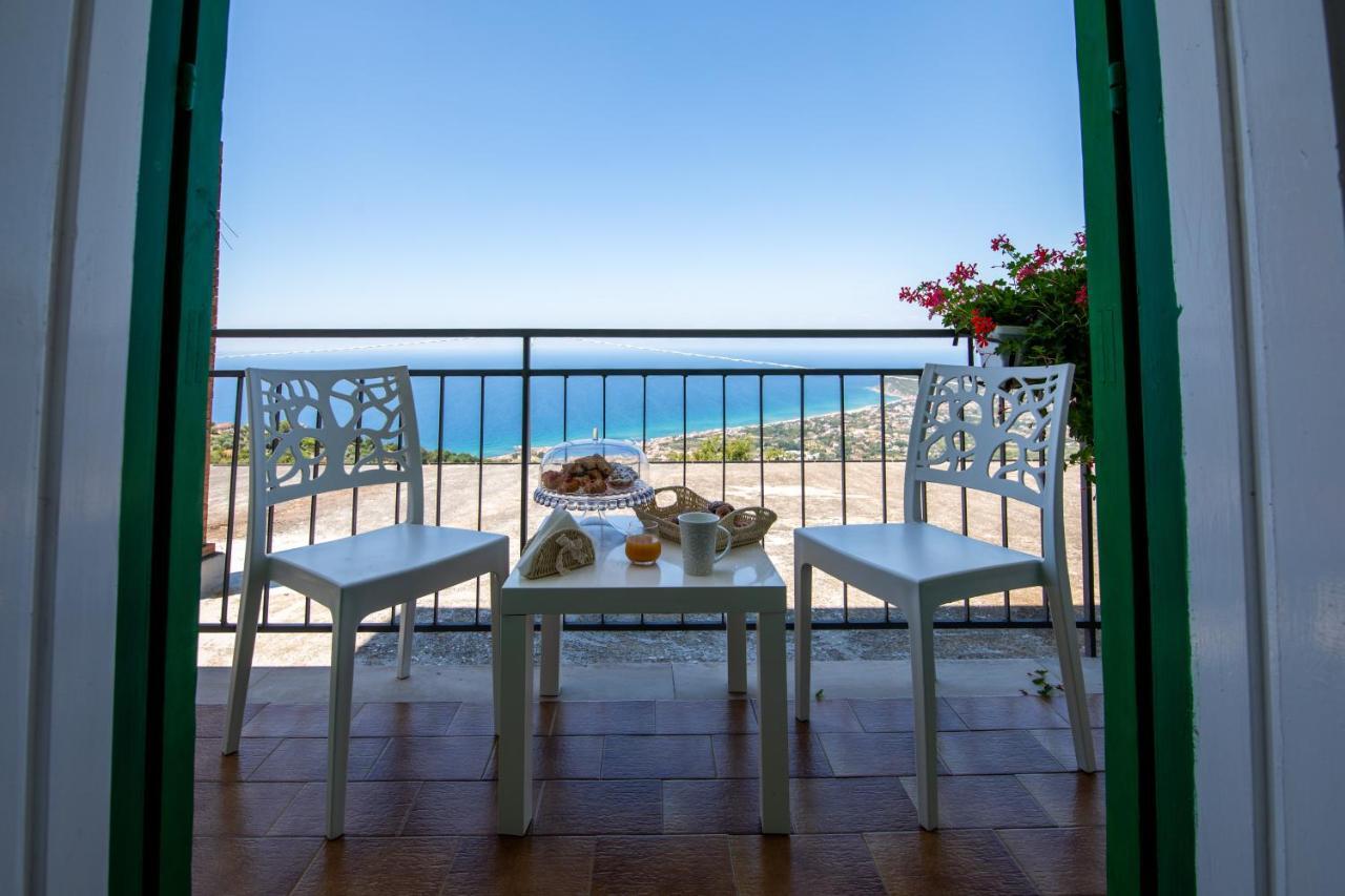 Madonna Della Scala Bed and Breakfast Castellabate Exteriör bild