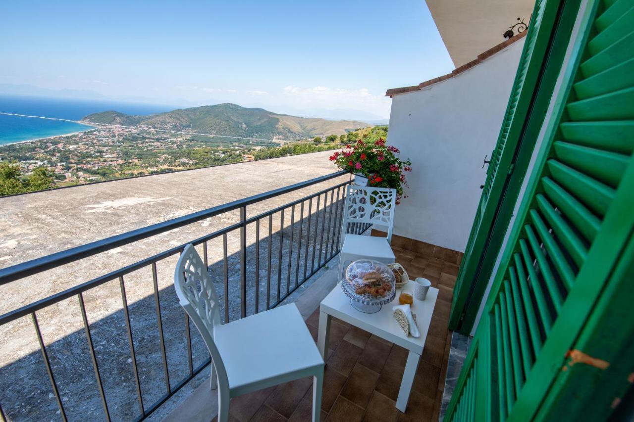 Madonna Della Scala Bed and Breakfast Castellabate Exteriör bild