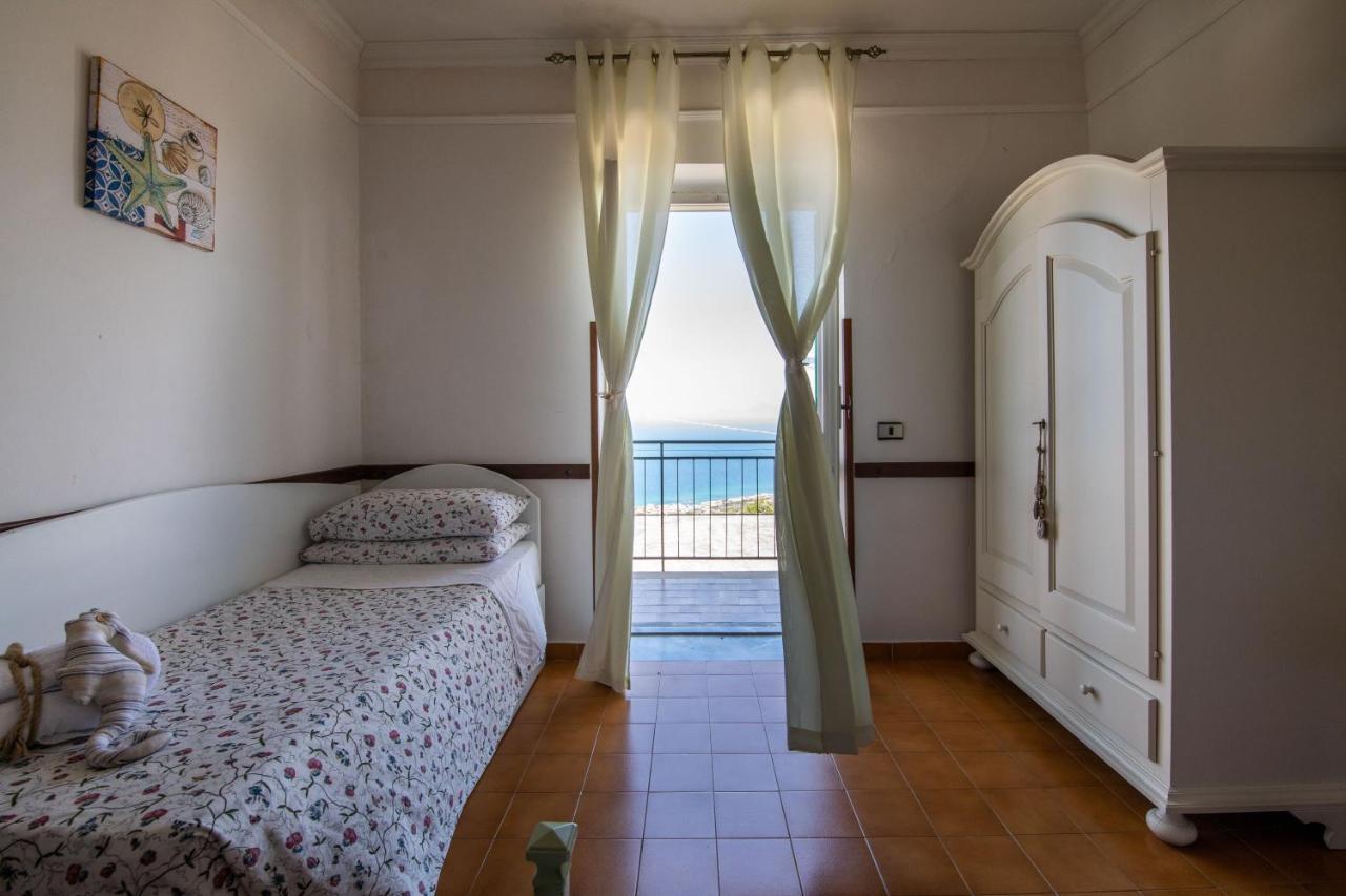 Madonna Della Scala Bed and Breakfast Castellabate Exteriör bild