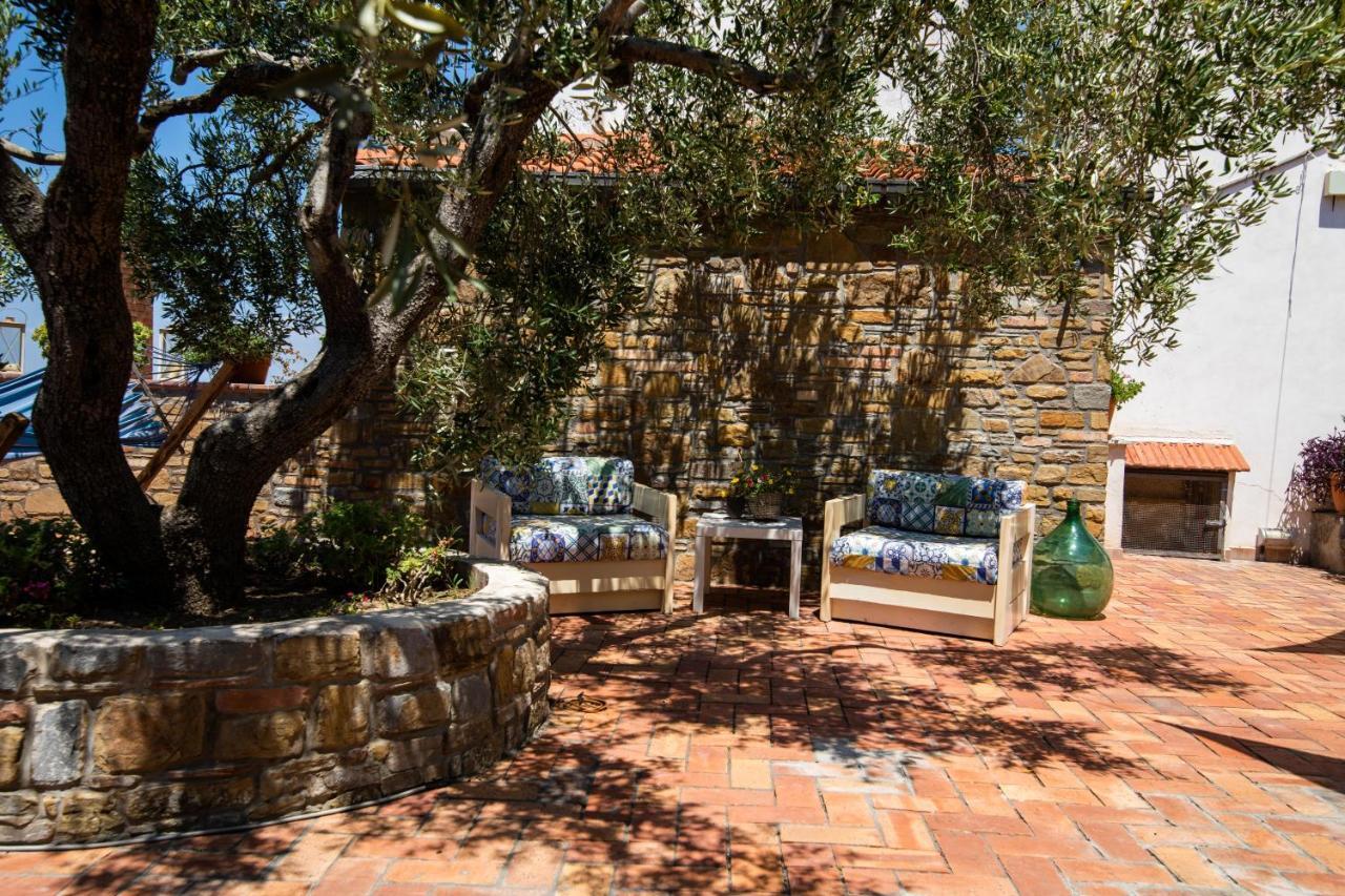 Madonna Della Scala Bed and Breakfast Castellabate Exteriör bild